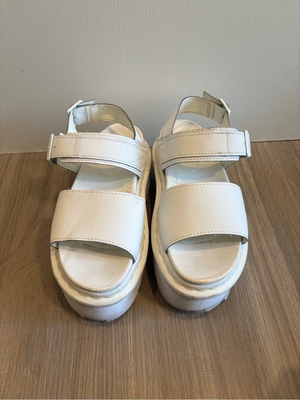 Dr. Martens Women's US 6 Voss Quad Leather Strap Platform Sandals White Chunky